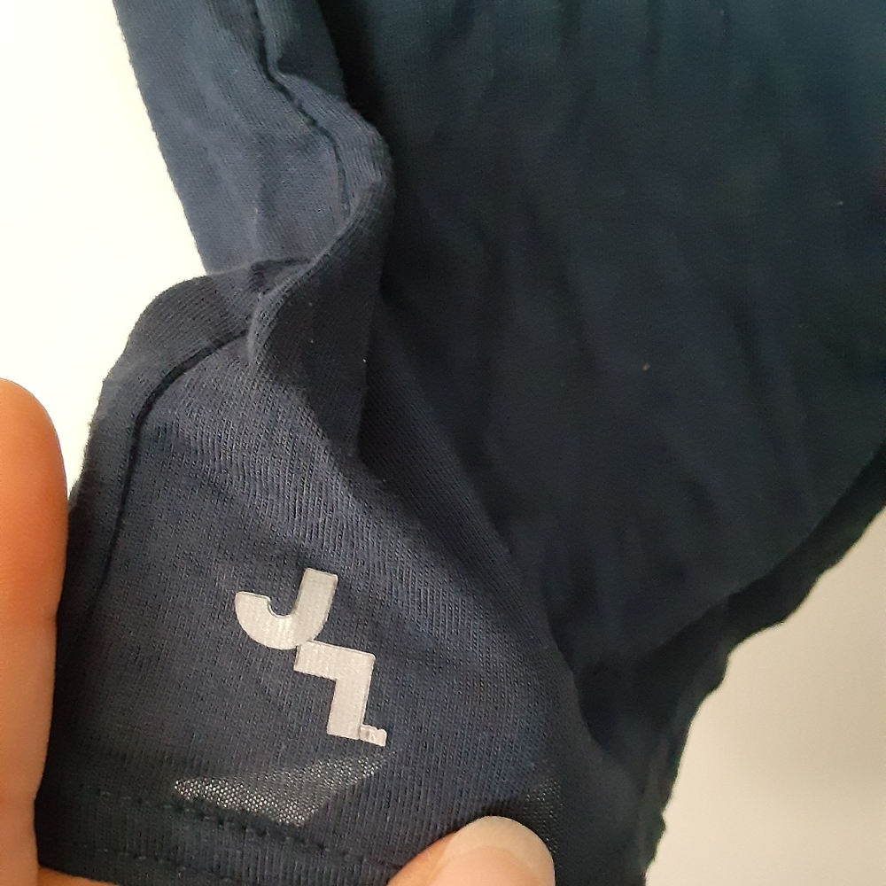 Target Top - Picture 2 of 5